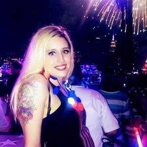 Meet your Posher, Natalie